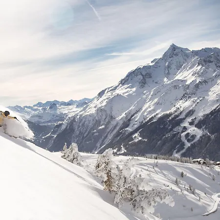 Ily & La Rosiere Hotel 4*